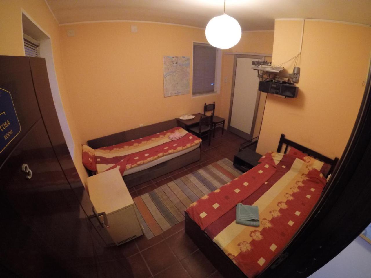 Hostel Respect Pancevo Luaran gambar